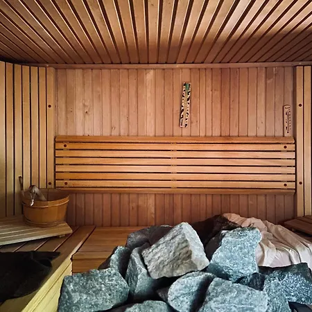 Charming Normandy House With Sauna, Apple Orchard, Short Walk To The